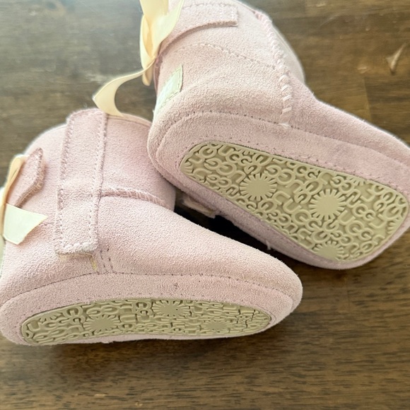 UGG Blush Baby Walker Booties - Picture 4 of 4